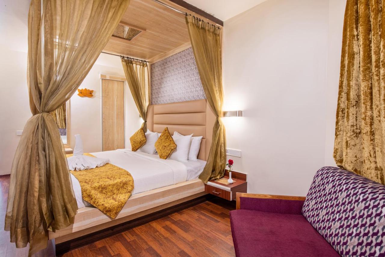 Poppys Pleasant Stay Kodaikanal Buitenkant foto