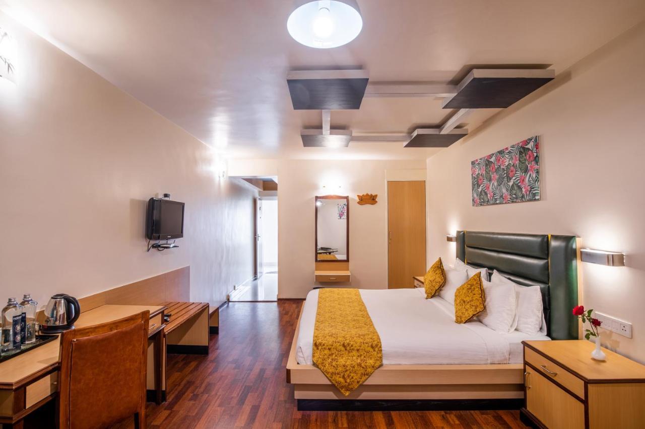 Poppys Pleasant Stay Kodaikanal Buitenkant foto