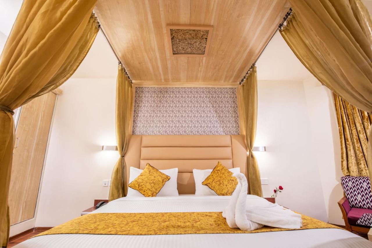 Poppys Pleasant Stay Kodaikanal Buitenkant foto