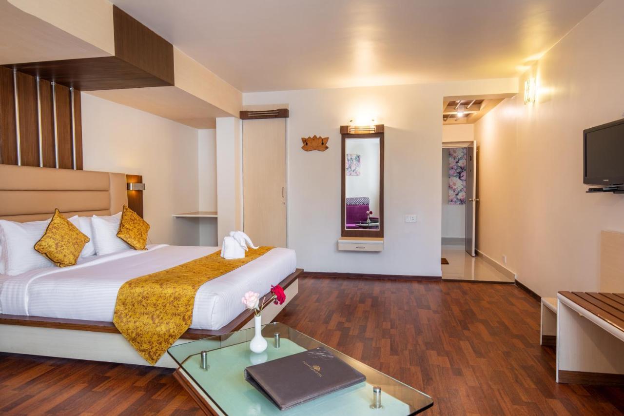 Poppys Pleasant Stay Kodaikanal Buitenkant foto
